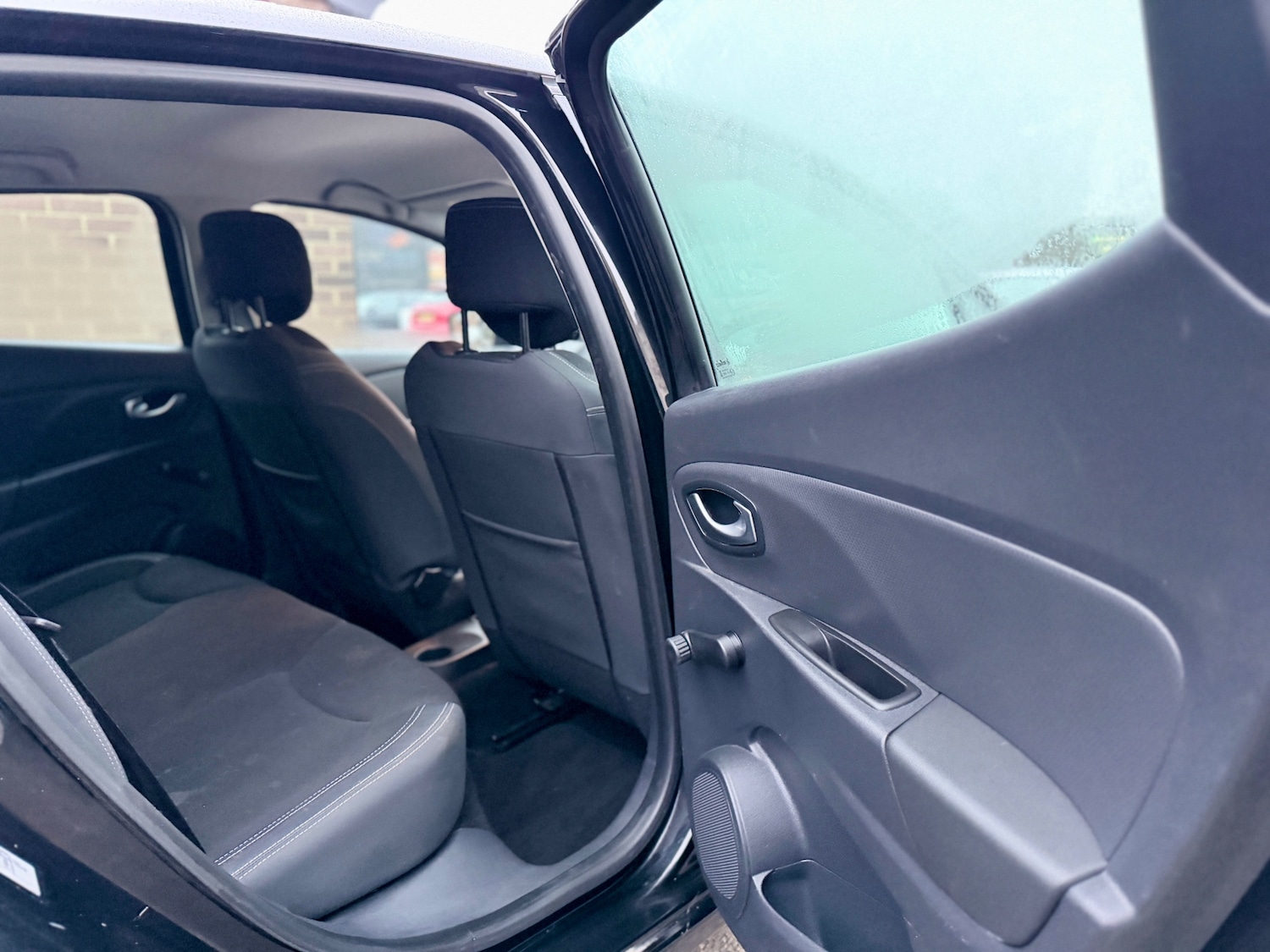 Used Renault Clio 2017 for sale - 77423194: Photo 25