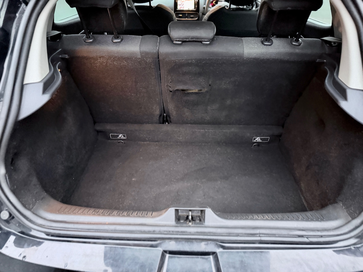 Used Renault Clio 2017 for sale - 77423194: Photo 30