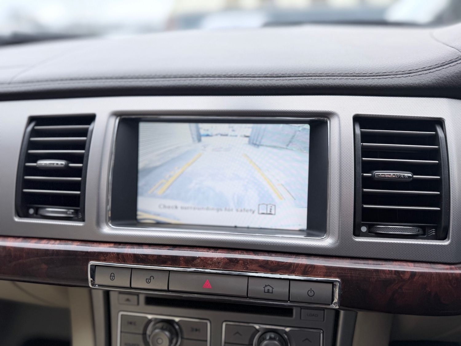 Used Jaguar XF 2010 for sale - 77365587: Photo 13