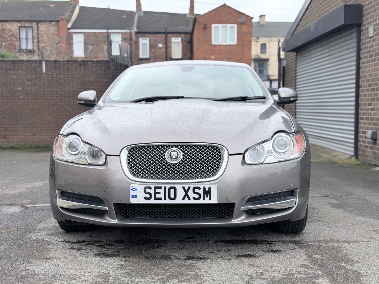 Used Jaguar XF 2010 for sale - 77365587: Photo 2