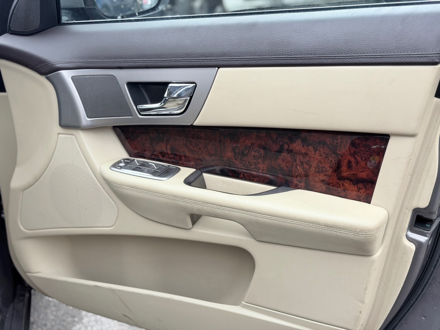 Used Jaguar XF 2010 for sale - 77365587: Photo 22