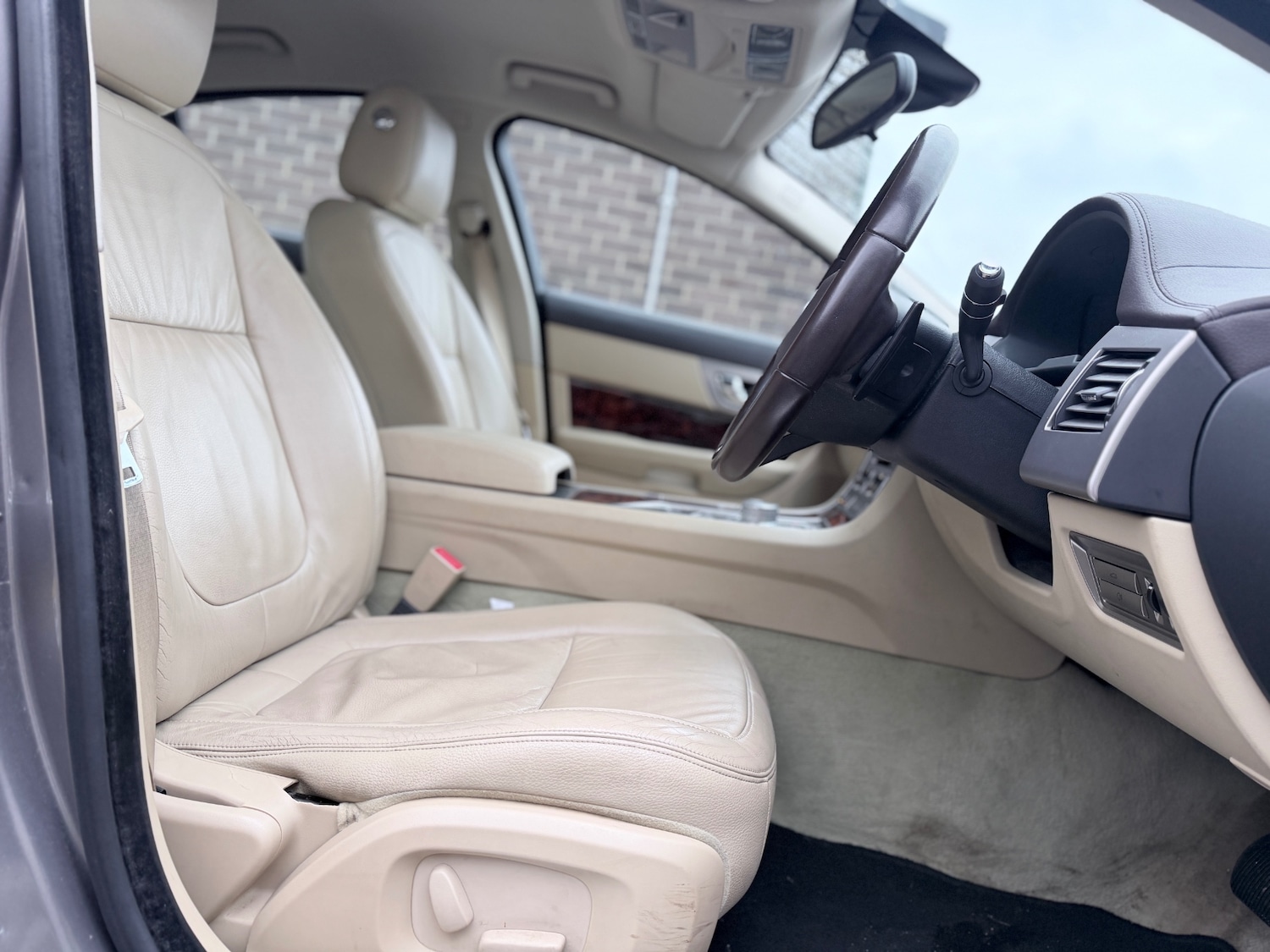 Used Jaguar XF 2010 for sale - 77365587: Photo 6