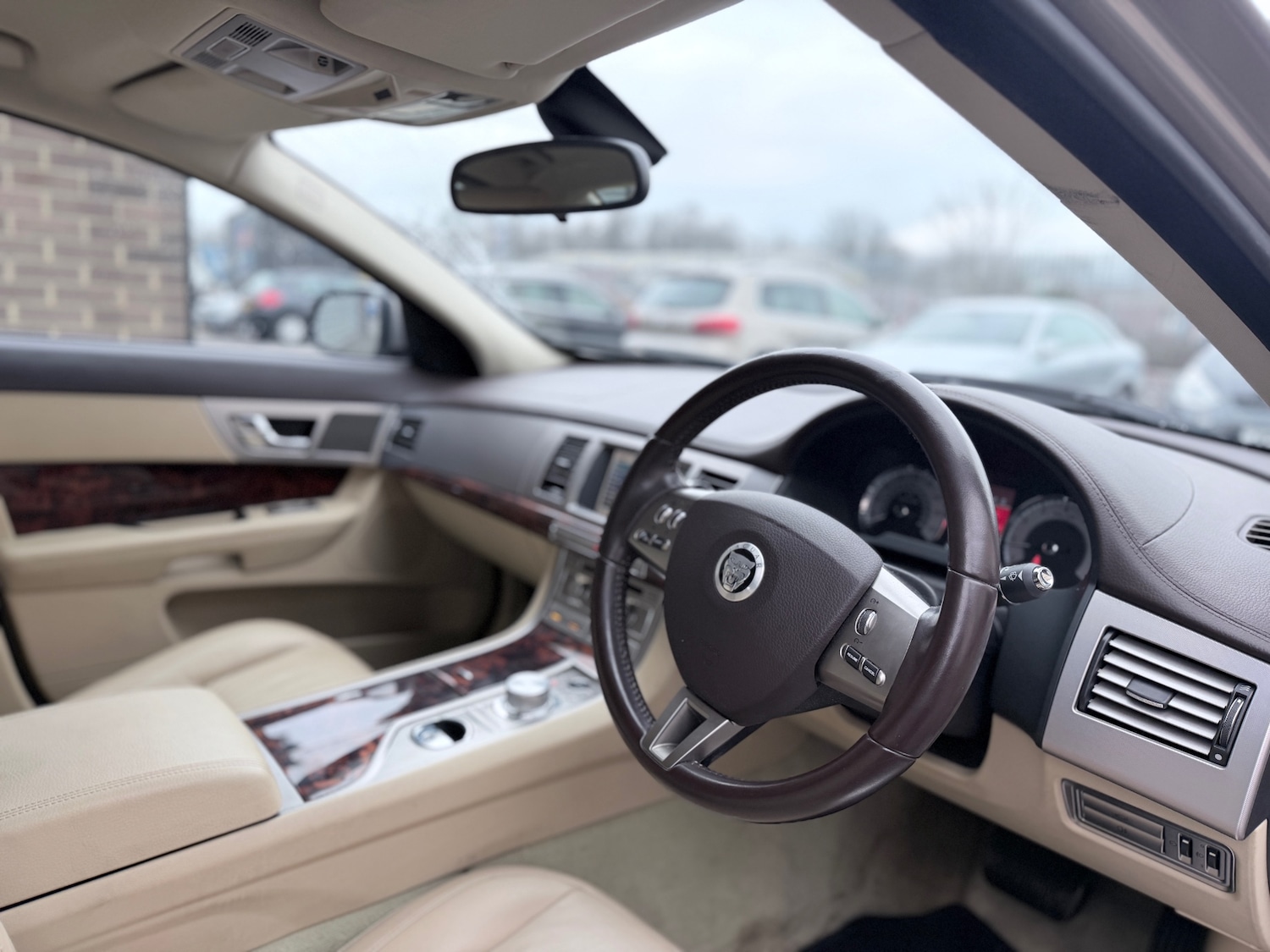 Used Jaguar XF 2010 for sale - 77365587: Photo 7