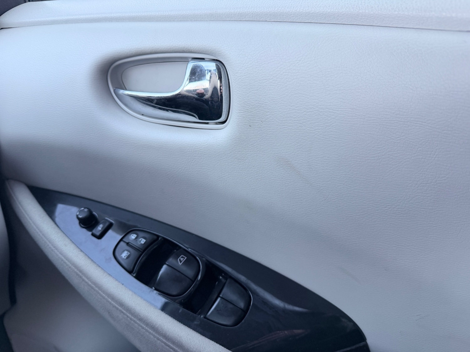 Used Nissan Leaf 2011 for sale - 77166246: Photo 20