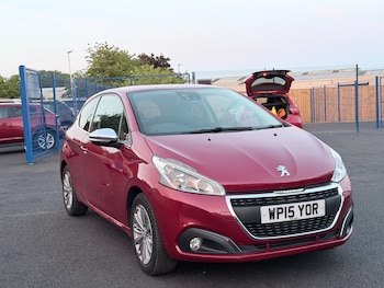 Used Peugeot 208 2015 for sale - 78755446: Photo