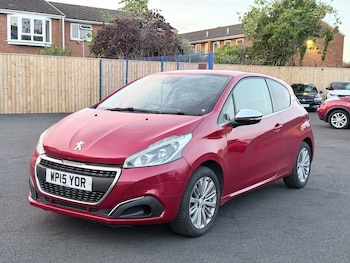 Used Peugeot 208 2015 for sale - 78755446: Photo