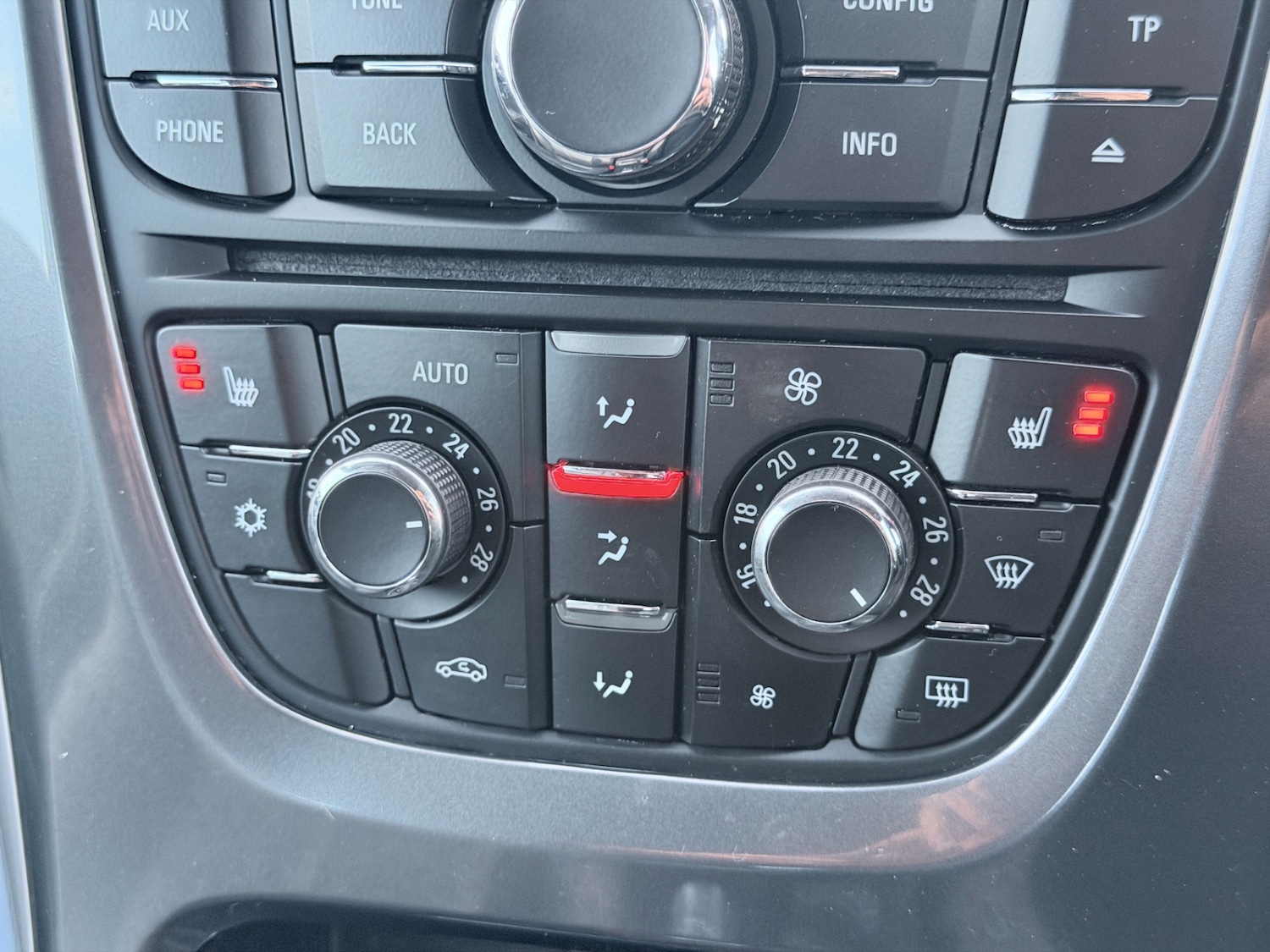 Used Vauxhall Astra 2013 for sale - 78204977: Photo 26