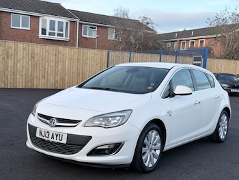 Used Vauxhall Astra 2013 for sale - 78204977: Photo