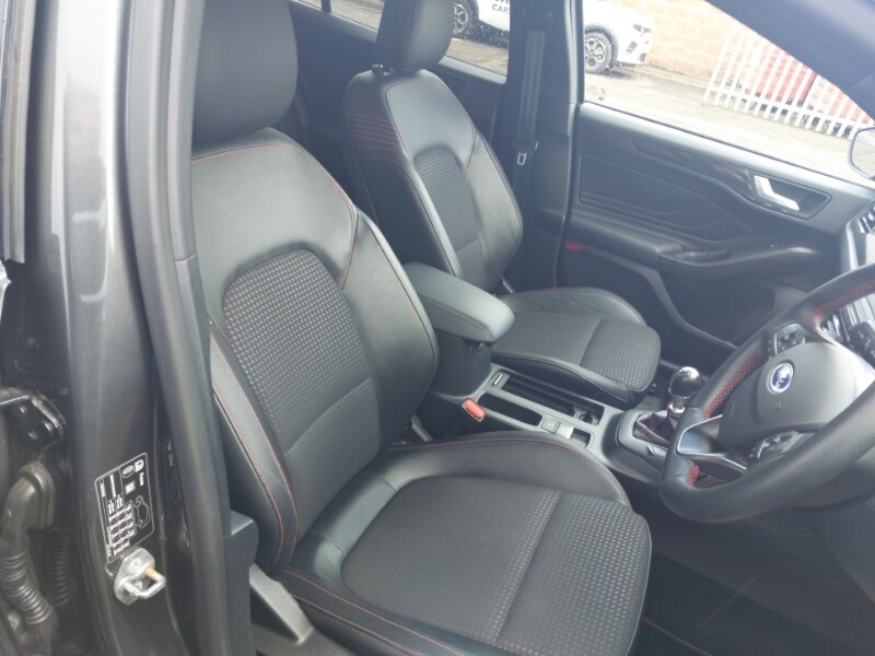 Used Ford Focus 2020 for sale - 78225300: Photo 14