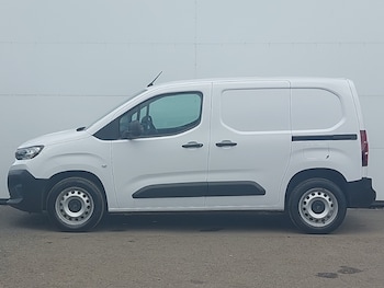 Used Citroen Berlingo 2024 for sale - 79498553: Photo