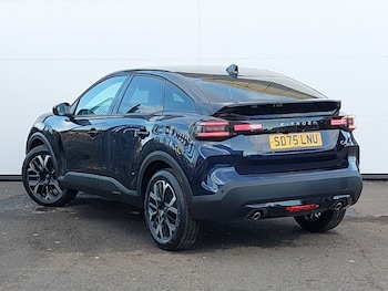 Used Citroen C4 2025 for sale - 76325854: Photo