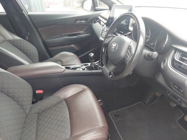 Used Toyota C-HR 2018 for sale - 75518936: Photo 12