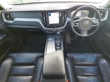 Used Volvo XC60 2018 for sale - 76230008: Photo