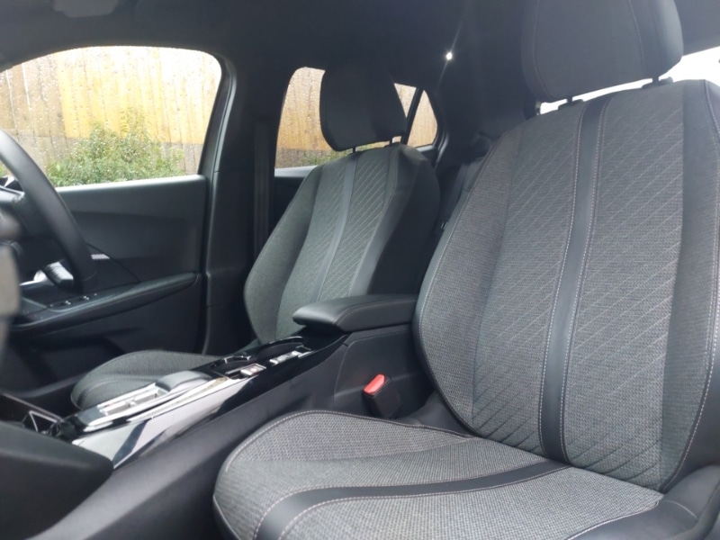 Used Peugeot 2008 2024 for sale - 77160167: Photo 5