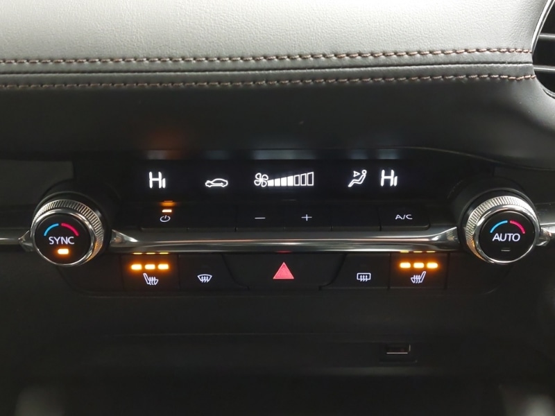 Used Mazda Mazda3 2021 for sale - 76624379: Photo 16