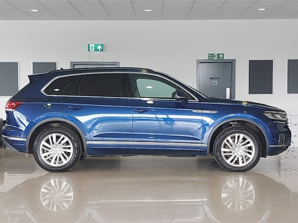Used Volkswagen Touareg 2019 for sale - 76195277: Photo 2