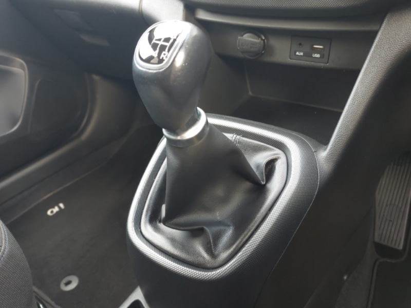 Used Hyundai i10 2018 for sale - 76393208: Photo 19