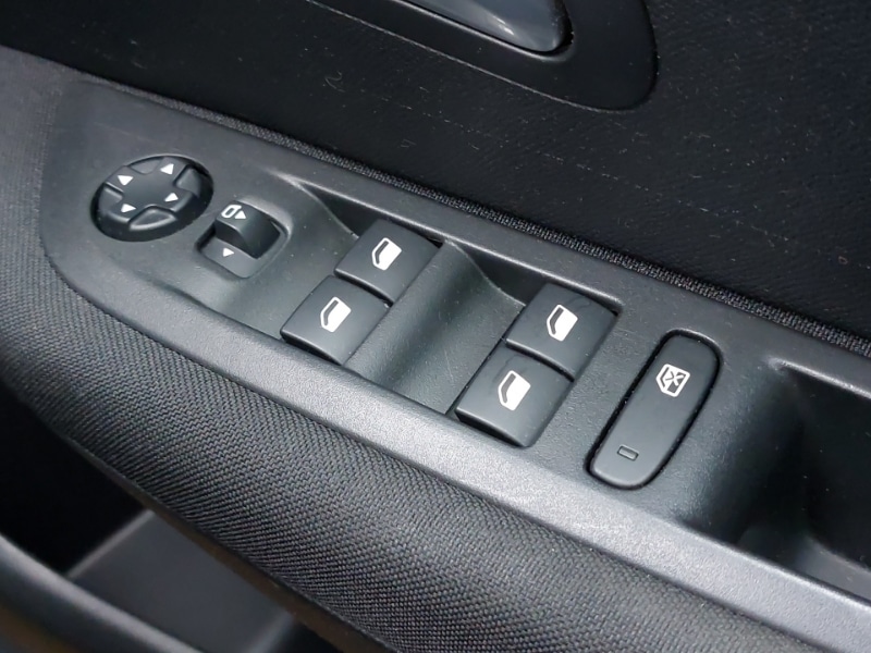 Used Peugeot 208 2022 for sale - 77118944: Photo 18