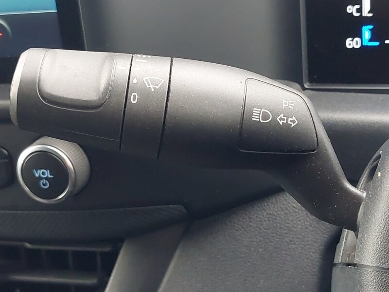 Used Ford Transit Custom 2024 for sale - 77600807: Photo 18