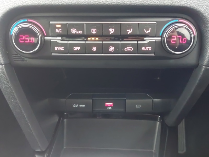 Used Kia Ceed 2022 for sale - 76880256: Photo 16