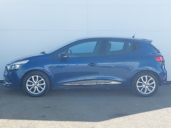 Used Renault Clio 2017 for sale - 78327636: Photo