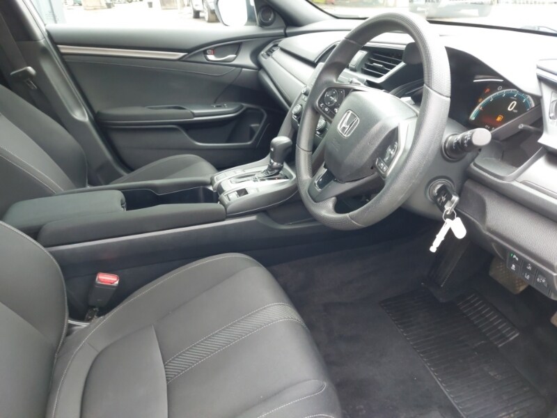 Used Honda Civic 2018 for sale - 77606081: Photo 12