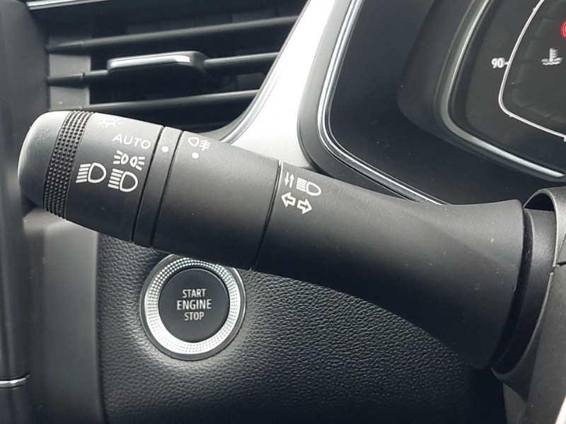 Used Renault Captur 2022 for sale - 77596532: Photo 17