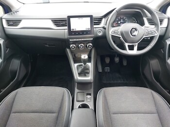 Used Renault Captur 2022 for sale - 77596532: Photo