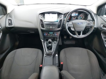 Used Ford Focus 2017 for sale - 78169811: Photo