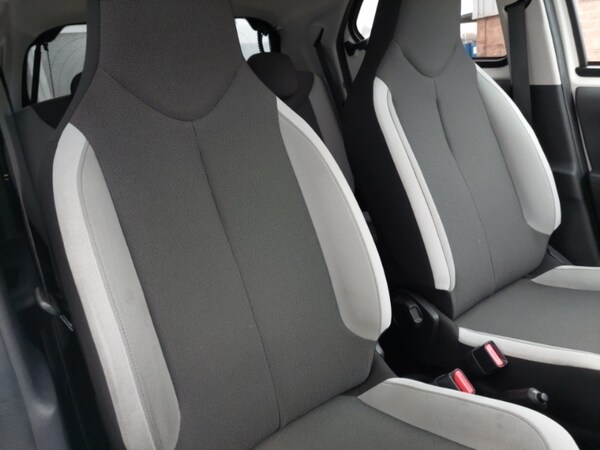 Used Toyota AYGO 2018 for sale - 76254699: Photo 13