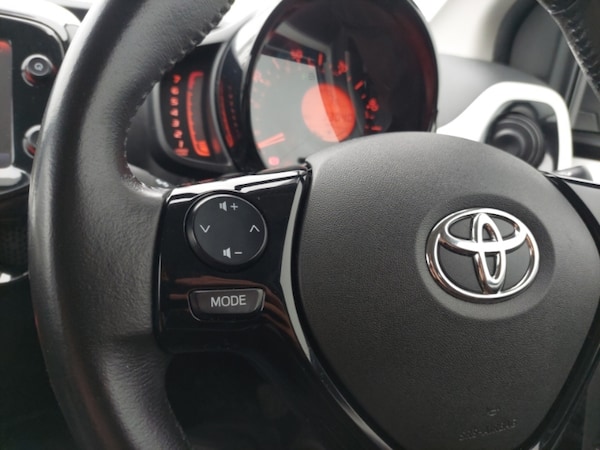 Used Toyota AYGO 2018 for sale - 76254699: Photo 17