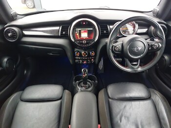 Used MINI Cooper 2020 for sale - 77329880: Photo