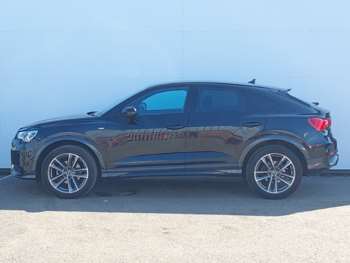Used Audi Q3 2023 for sale - 74641553: Photo