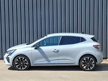 Used Renault Clio 2025 for sale - 79659740: Photo
