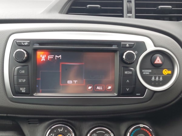 Used Toyota Yaris 2012 for sale - 76145723: Photo 14