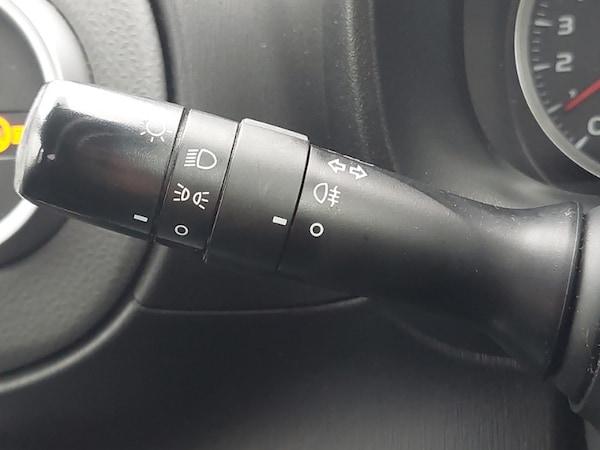 Used Toyota Yaris 2012 for sale - 76145723: Photo 16