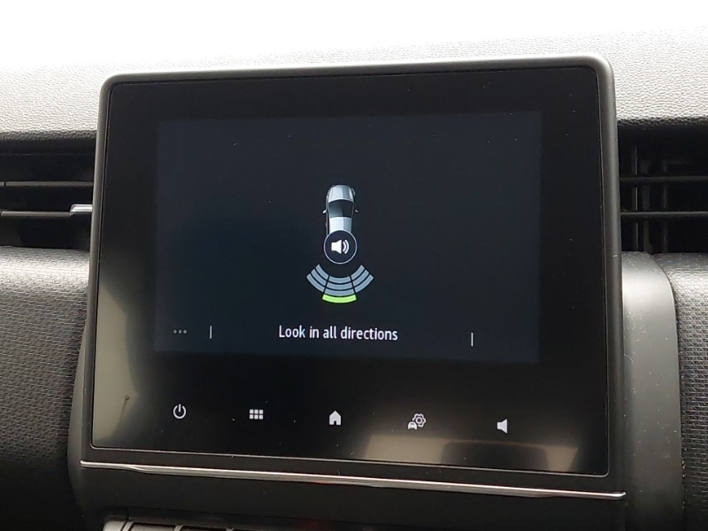 Used Renault Clio 2021 for sale - 76947394: Photo 14