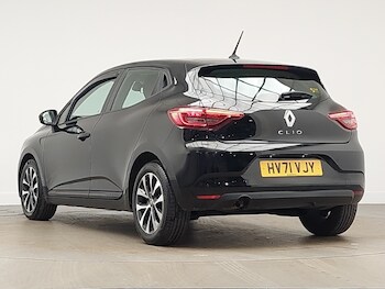 Used Renault Clio 2021 for sale - 76947394: Photo