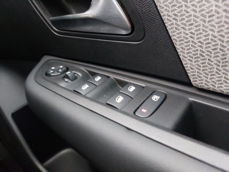 Used Citroen C4 2023 for sale - 76737143: Photo 14