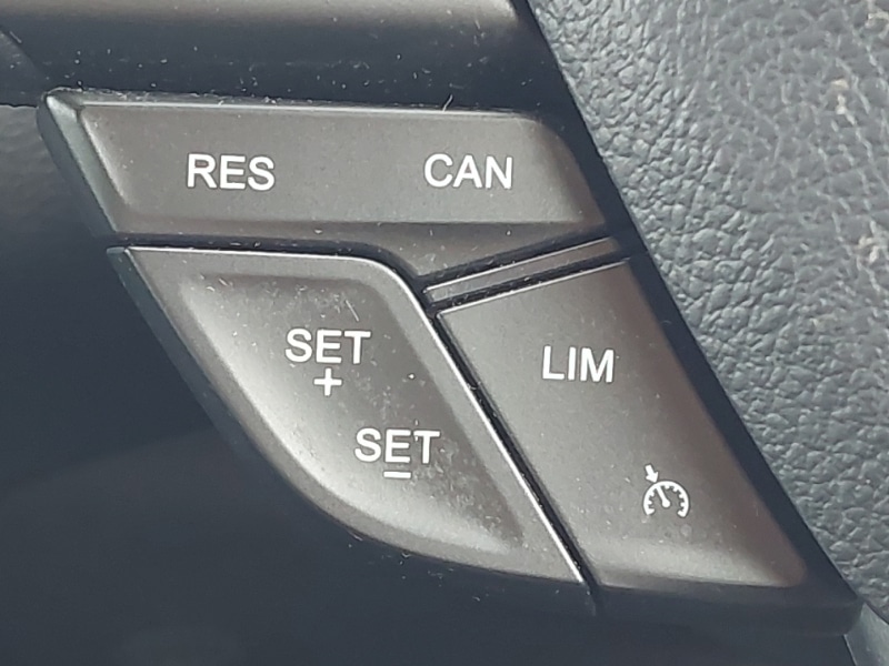 Used Ford Focus 2018 for sale - 77838020: Photo 15