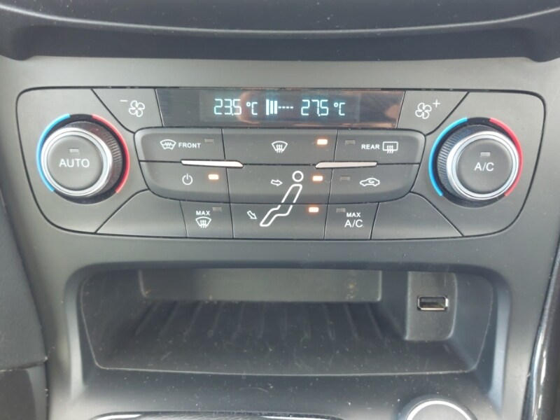 Used Ford Focus 2018 for sale - 77838020: Photo 16