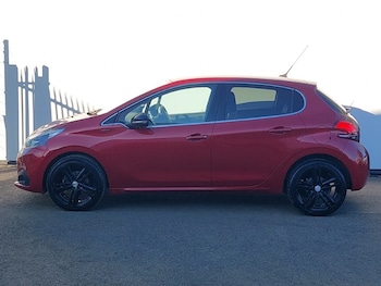 Used Peugeot 208 2018 for sale - 78474041: Photo