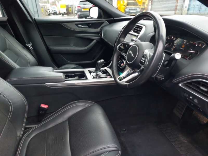 Used Jaguar XE 2020 for sale - 77536829: Photo 12