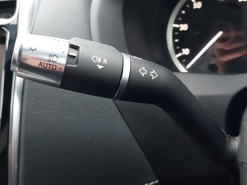 Used Jaguar XE 2020 for sale - 77536829: Photo 17