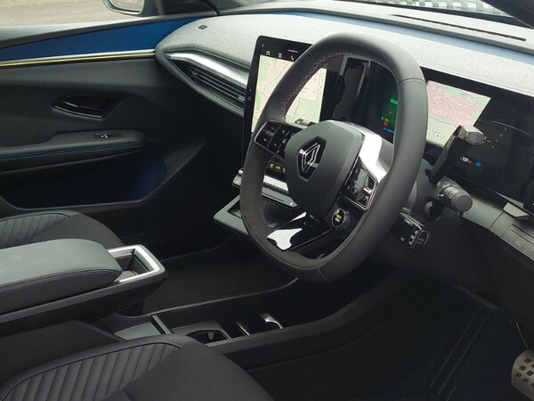 Used Renault Scenic E-Tech 2025 for sale - 76264962: Photo 12