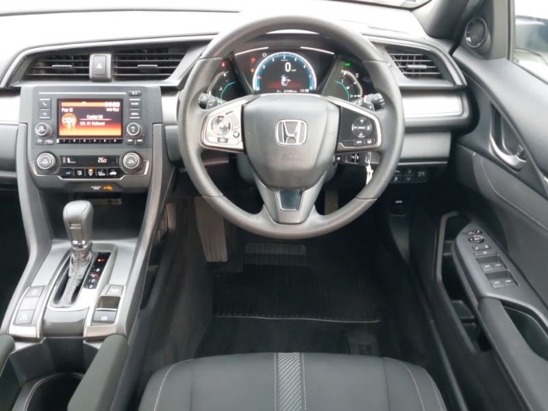 Used Honda Civic 2018 for sale - 77988046: Photo 7