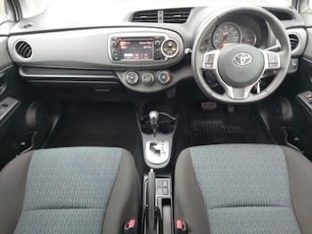 Used Toyota Yaris 2012 for sale - 76639166: Photo