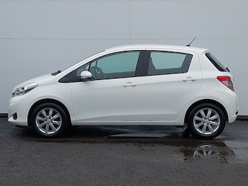 Used Toyota Yaris 2012 for sale - 76639166: Photo