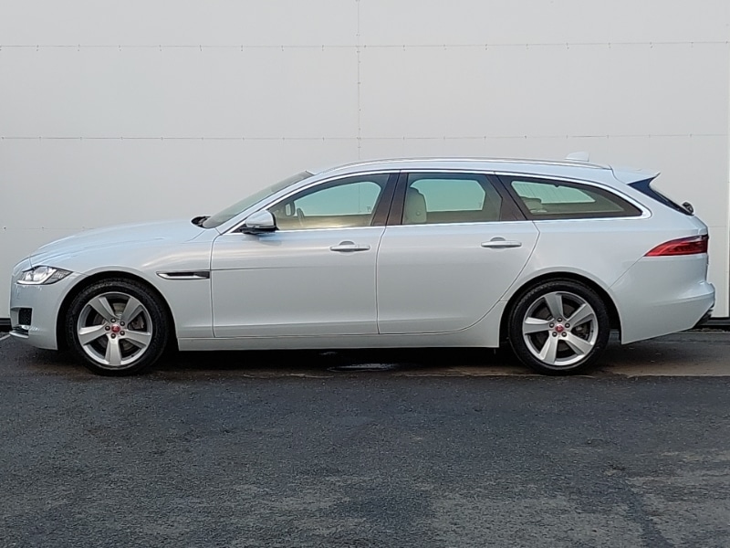 Used Jaguar XF 2019 for sale - 76339123: Photo 4