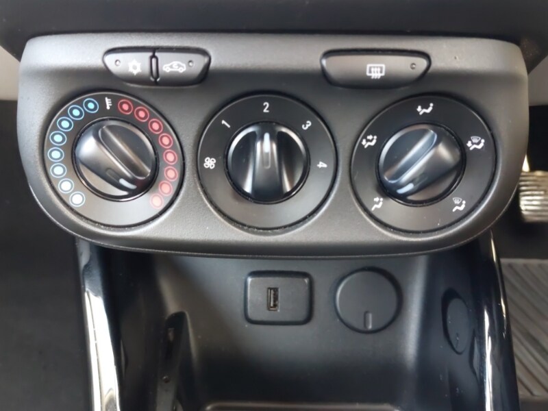 Used Vauxhall Corsa 2016 for sale - 77881816: Photo 16